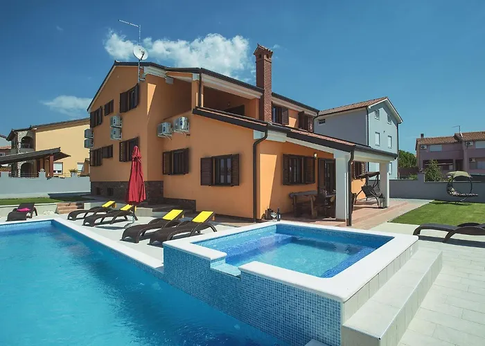 In With Sea Villa