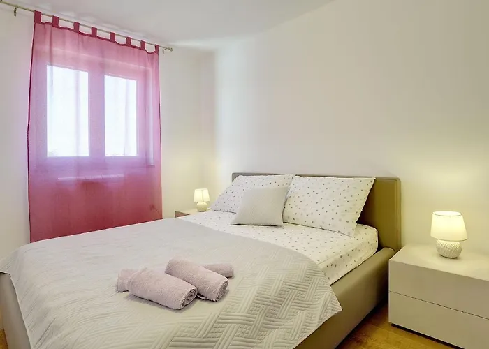 In With Sea Villa