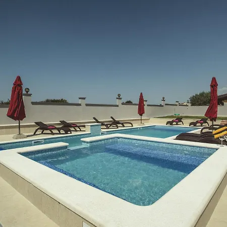 In With Sea Villa Pula