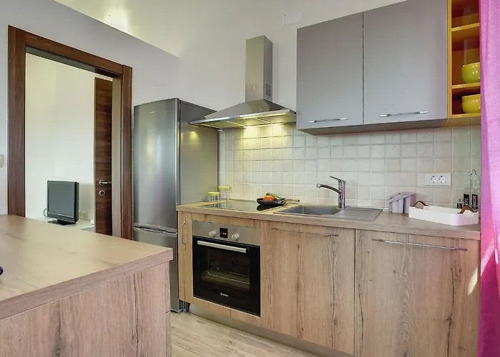 Vila In With Sea Pula