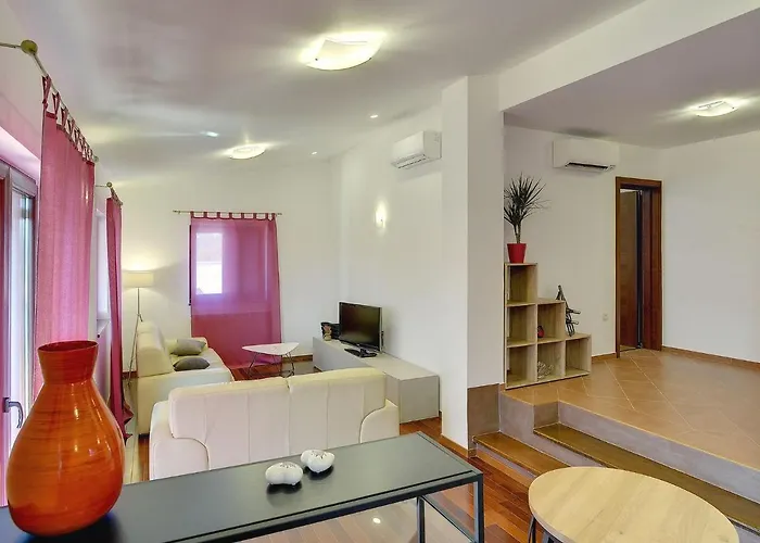 In With Sea Villa Pula